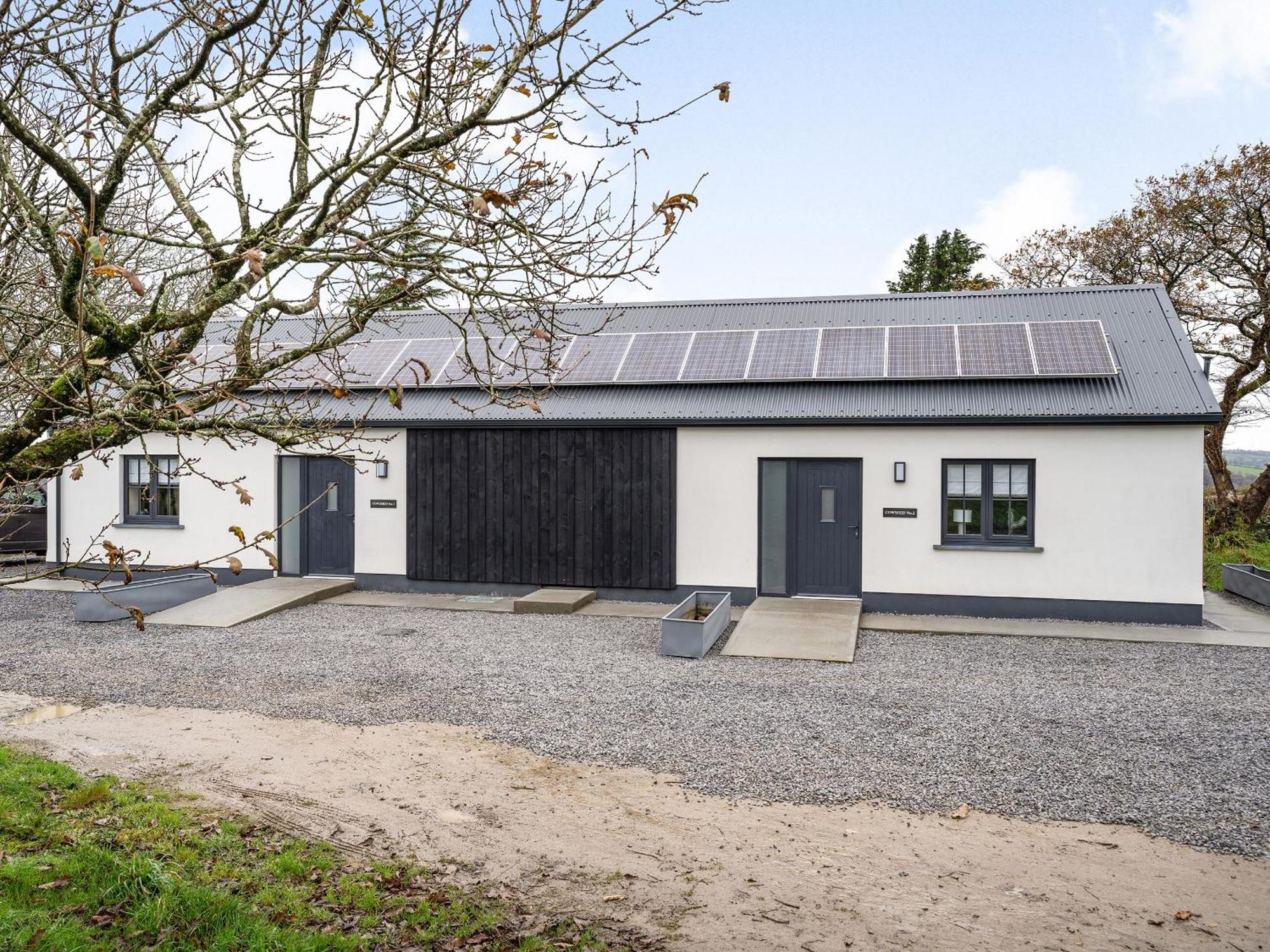 Cowshed 1 - Uk35456 Villa Whitland Exterior photo